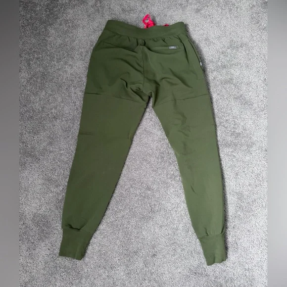 Figs Deep Olive Scrub Set - Picture 3 of 8